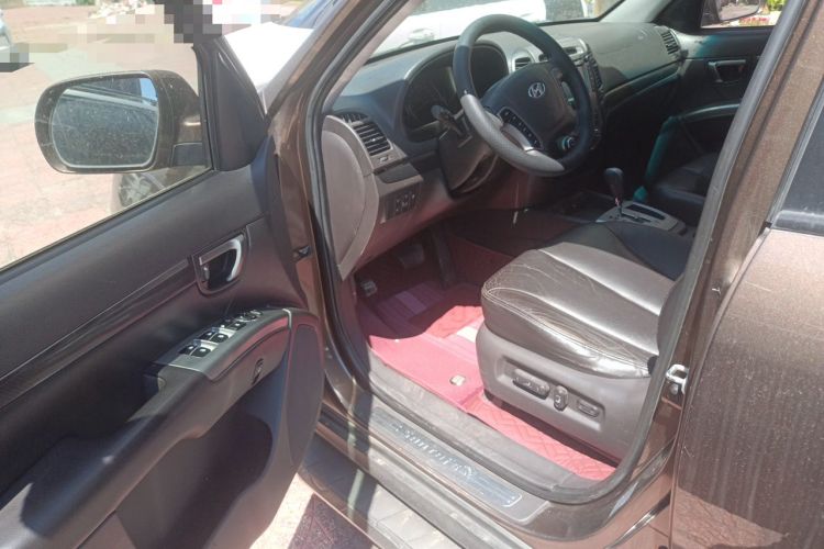 Used Hyundai Santa Fe Classic 2011 2.4 Ultimate Edition 7-Seater Two-Wheel Drive Driver Seat