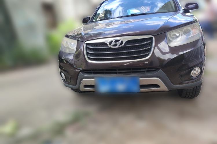 Used Hyundai Santa Fe Classic 2011 2.4 Comfort Edition 7-Seater Two-Wheel Drive Front