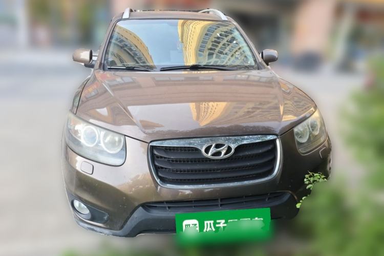 Used Hyundai Santa Fe Classic 2011 2.4 Ultimate Edition 7-Seater Two-Wheel Drive Front