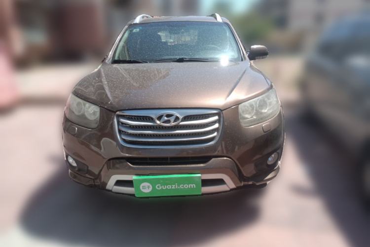 Used Hyundai Santa Fe Classic 2011 2.4 Ultimate Edition 7-Seater Two-Wheel Drive Front