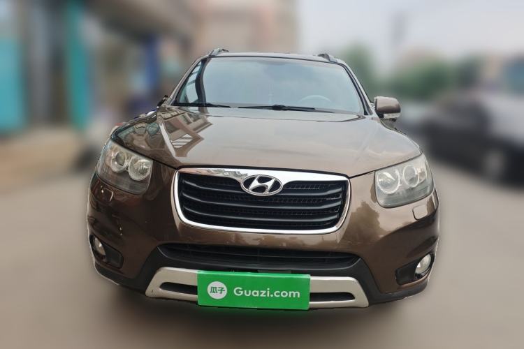 Used Hyundai Santa Fe Classic 2011 2.4 Ultimate Edition 7-Seater Two-Wheel Drive Front