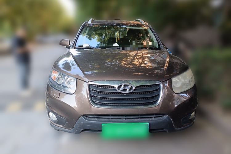Used Hyundai Santa Fe Classic 2011 2.4 Ultimate Edition 7-Seater Two-Wheel Drive Front