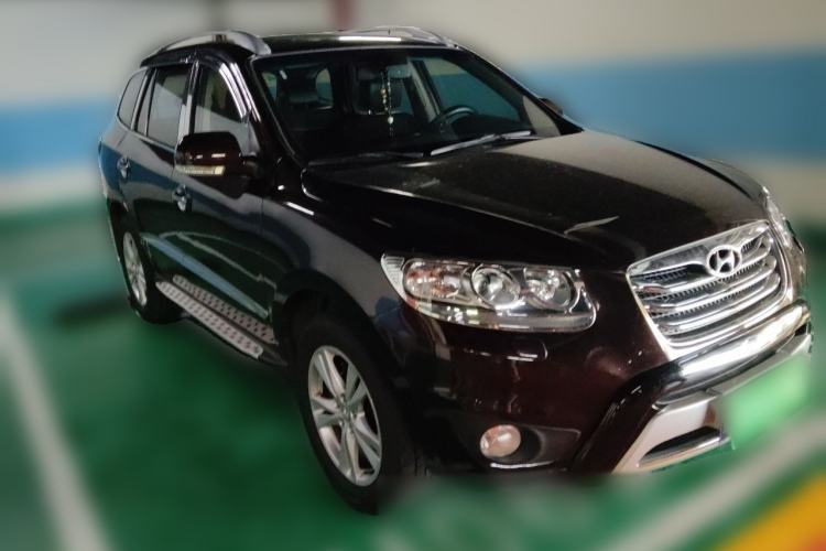 Used Hyundai Santa Fe Classic  Front Right 45 Deg
