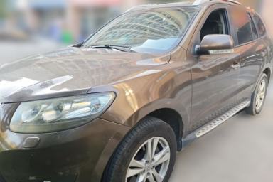 Used Hyundai Santa Fe Classic 2011 2.4 Ultimate Edition 7-Seater Two-Wheel Drive
