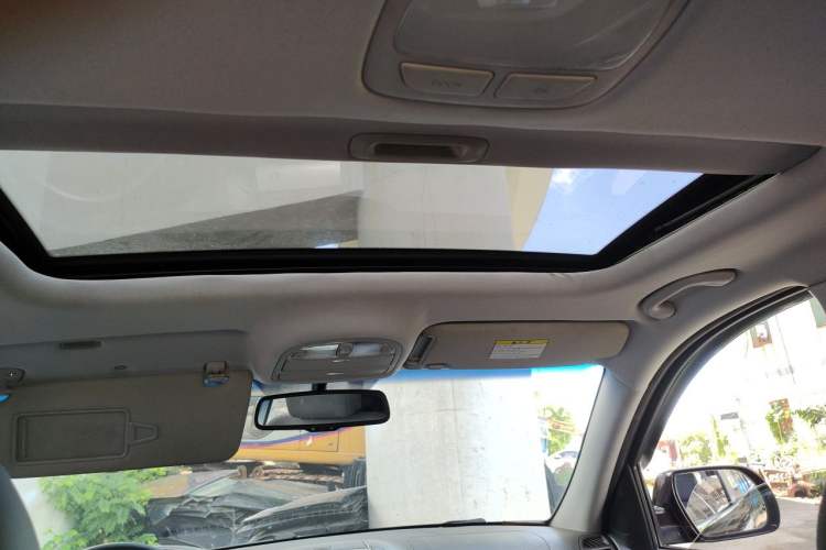 Used Hyundai Santa Fe Classic 2011 2.4 Comfort Edition 7-Seater Two-Wheel Drive Headliner
