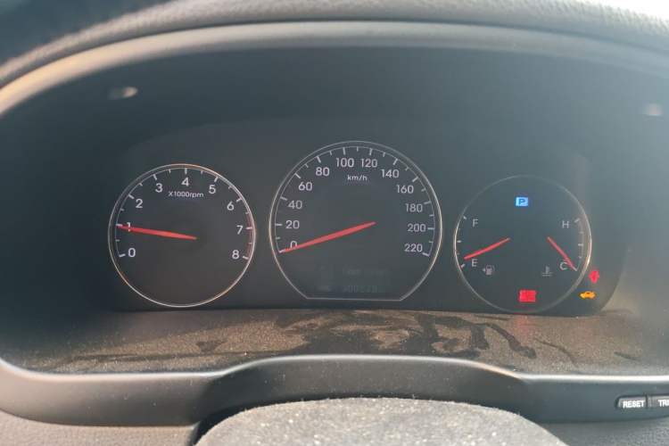 Used Hyundai Santa Fe Classic 2011 2.4 Ultimate Edition 7-Seater Two-Wheel Drive Instrument Cluster