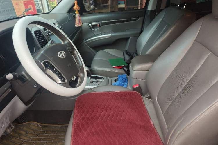 Used Hyundai Santa Fe Classic 2011 2.4 Ultimate Edition 7-Seater Two-Wheel Drive Left Front Seat