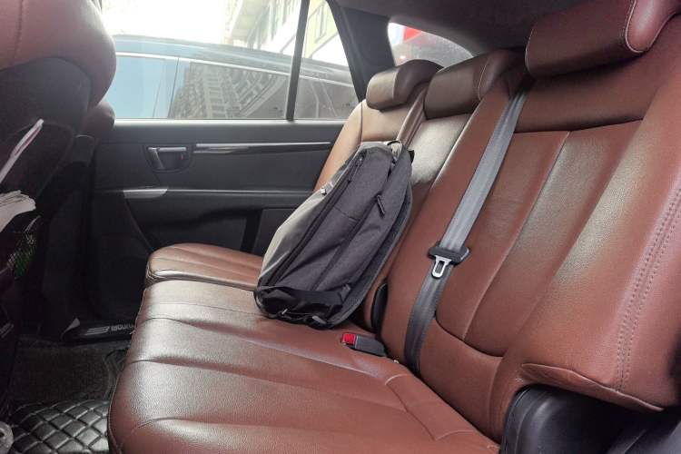 Used Hyundai Santa Fe Classic 2011 2.4 Comfort Edition 7-Seater Two-Wheel Drive Left Rear Seat