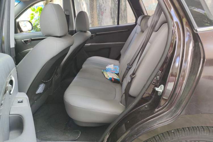 Used Hyundai Santa Fe Classic 2011 2.4 Comfort Edition 7-Seater Two-Wheel Drive Left Rear Seat