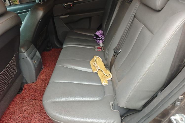 Used Hyundai Santa Fe Classic 2011 2.4 Ultimate Edition 7-Seater Two-Wheel Drive Left Rear Seat