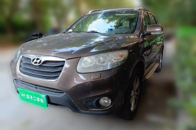 Used Hyundai Santa Fe Classic 2011 2.4 Ultimate Edition 7-Seater Two-Wheel Drive