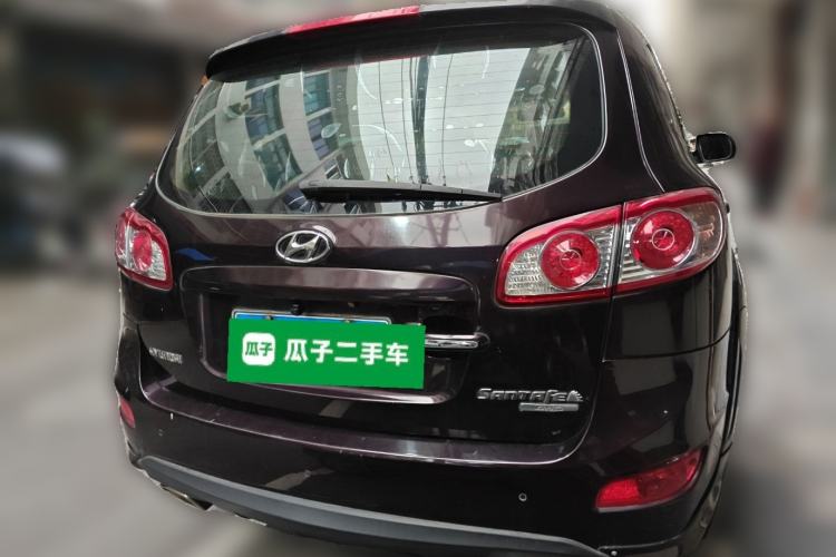 Used Hyundai Santa Fe Classic 2011 2.4 Comfort Edition 7-Seater Two-Wheel Drive Rear