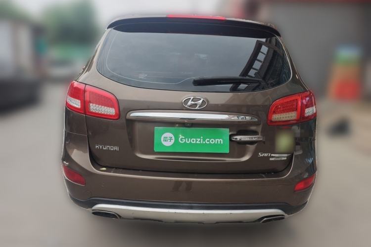 Used Hyundai Santa Fe Classic 2011 2.4 Ultimate Edition 7-Seater Two-Wheel Drive Rear