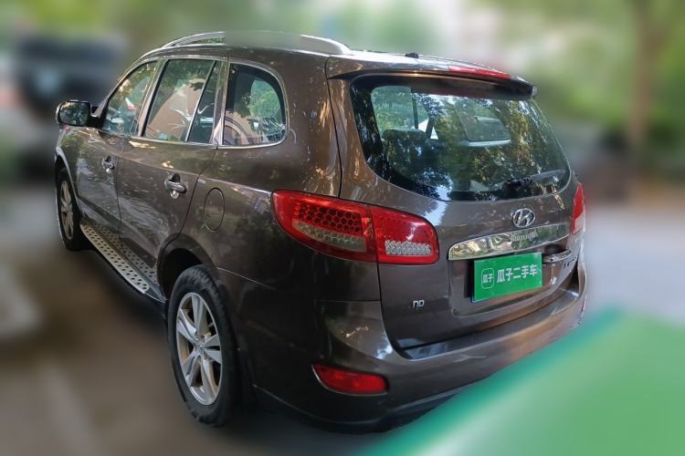 Used Hyundai Santa Fe Classic 2011 2.4 Ultimate Edition 7-Seater Two-Wheel Drive Rear Left 45 Deg