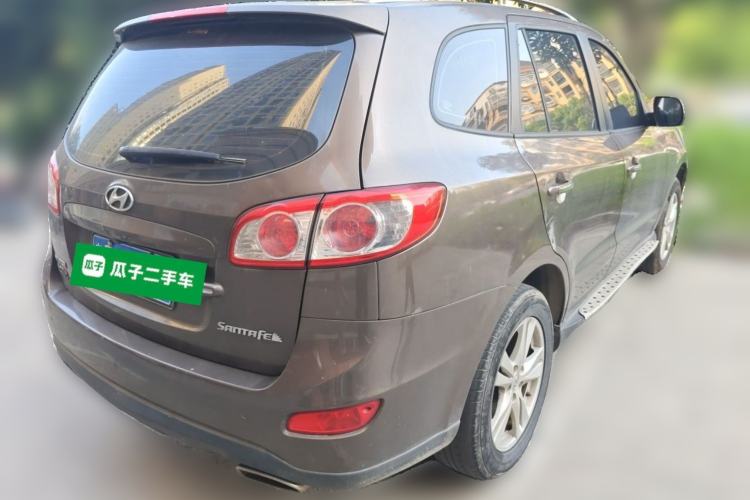 Used Hyundai Santa Fe Classic 2011 2.4 Ultimate Edition 7-Seater Two-Wheel Drive Rear Right 45 Deg
