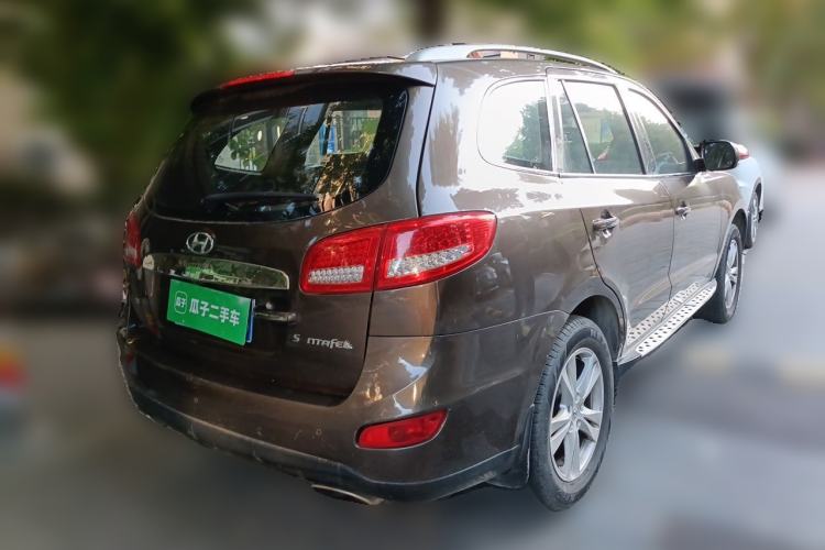 Used Hyundai Santa Fe Classic 2011 2.4 Ultimate Edition 7-Seater Two-Wheel Drive Rear Right 45 Deg