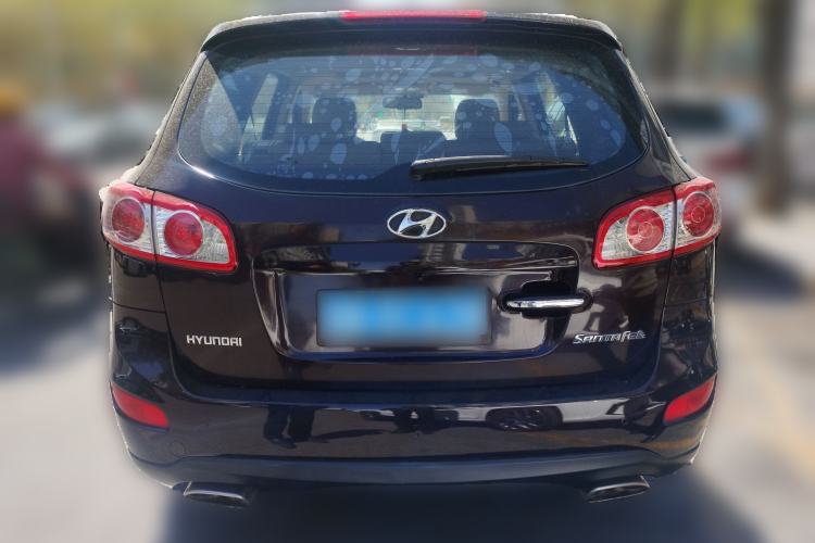 Used Hyundai Santa Fe Classic 2011 2.4 Comfort Edition 7-Seater Two-Wheel Drive Rear