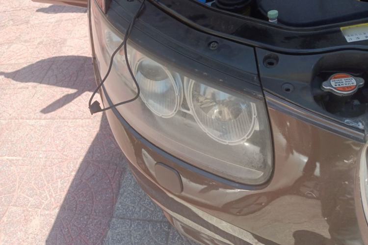 Used Hyundai Santa Fe Classic 2011 2.4 Ultimate Edition 7-Seater Two-Wheel Drive Right Front Headlight