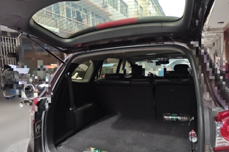 Used Hyundai Santa Fe Classic 2011 2.4 Comfort Edition 7-Seater Two-Wheel Drive Trunk