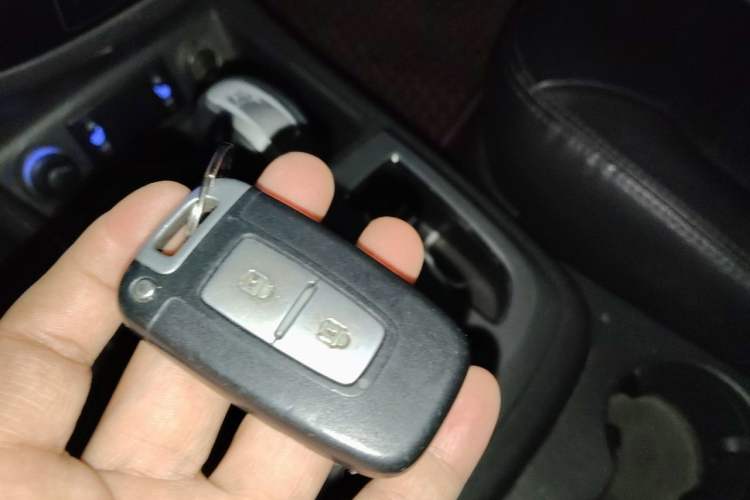 Used Hyundai Santa Fe Classic  Vehicle Key