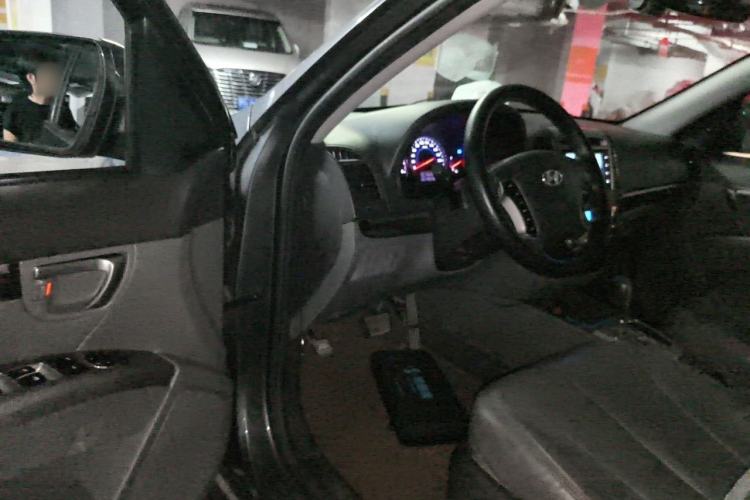 Used Hyundai Santa Fe Classic 2011 2.4 Luxury Edition 7-Seater Two-Wheel Drive Driver Seat