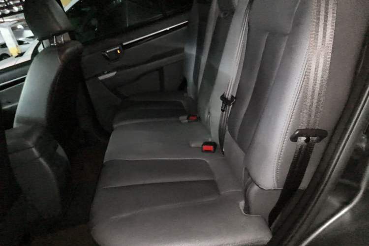 Used Hyundai Santa Fe Classic 2011 2.4 Luxury Edition 7-Seater Two-Wheel Drive Left Rear Seat