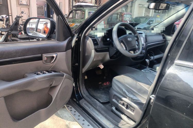 Used Hyundai Santa Fe Classic 2012 2.4 Ultimate Edition 7-Seater Four-Wheel Drive Driver Seat