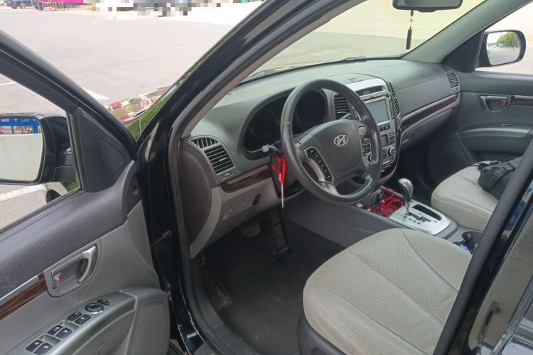 Used Hyundai Santa Fe Classic 2012 2.4 Comfort Edition 7-Seater Four-Wheel Drive Driver Seat