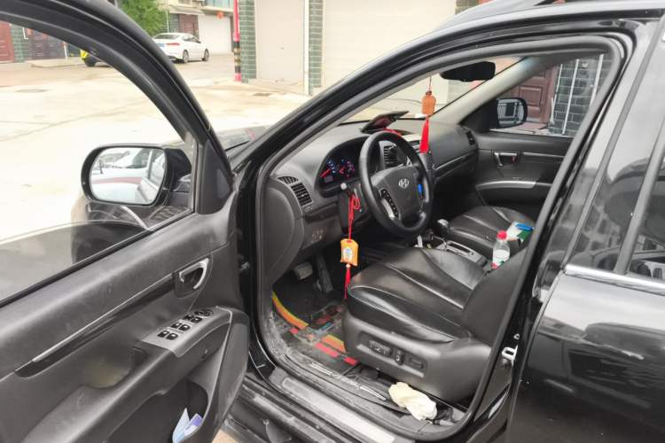 Used Hyundai Santa Fe Classic 2012 2.4 Ultimate Edition 7-Seater Four-Wheel Drive Driver Seat