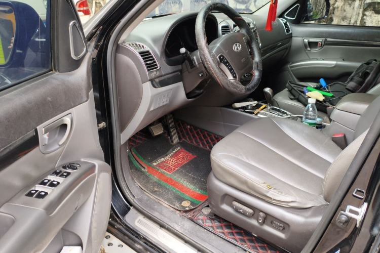 Used Hyundai Santa Fe Classic 2012 2.4 Ultimate Edition 7-Seater Four-Wheel Drive Driver Seat