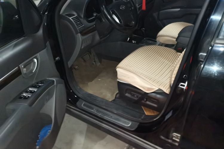 Used Hyundai Santa Fe Classic 2012 2.4 Comfort Edition 7-Seater Four-Wheel Drive Driver Seat