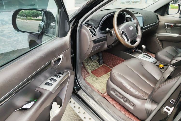 Used Hyundai Santa Fe Classic 2012 2.4 Ultimate Edition 7-Seater Four-Wheel Drive Driver Seat