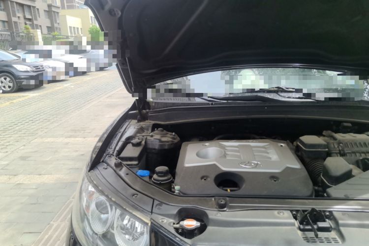 Used Hyundai Santa Fe Classic 2012 2.4 Comfort Edition 7-Seater Four-Wheel Drive Engine Bay Right