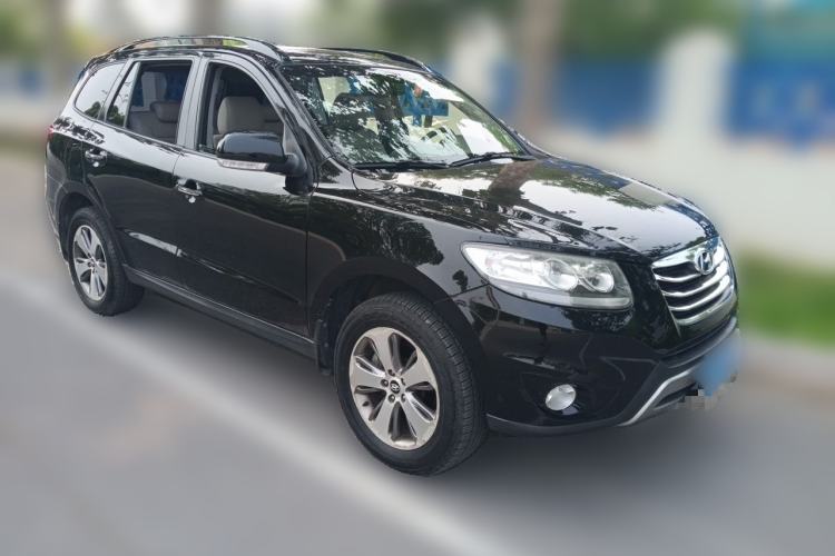 Used Hyundai Santa Fe Classic 2012 2.4 Comfort Edition 7-Seater Four-Wheel Drive Front Right 45 Deg