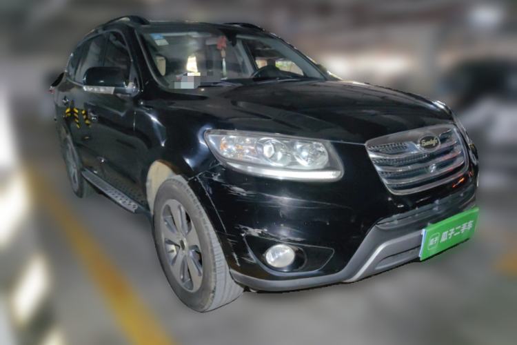 Used Hyundai Santa Fe Classic 2012 2.4 Luxury Edition Five-Seater Two-Wheel Drive Front Right 45 Deg