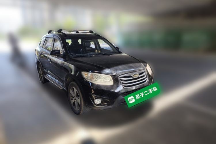 Used Hyundai Santa Fe Classic 2012 2.4 Comfort Edition 7-Seater Four-Wheel Drive Front Right 45 Deg