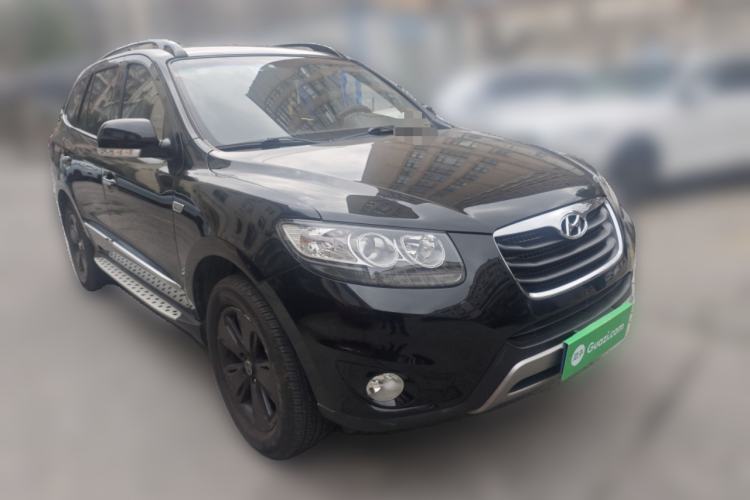 Used Hyundai Santa Fe Classic 2012 2.4 Comfort Edition 7-Seater Four-Wheel Drive Front Right 45 Deg