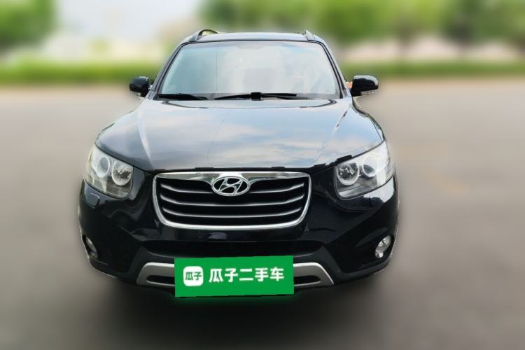 Used Hyundai Santa Fe Classic 2012 2.4 Ultimate Edition 7-Seater Four-Wheel Drive Front