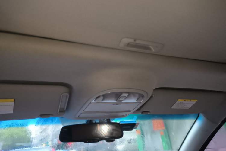 Used Hyundai Santa Fe Classic 2012 2.4 Luxury Edition 7-Seater Four-Wheel Drive Headliner