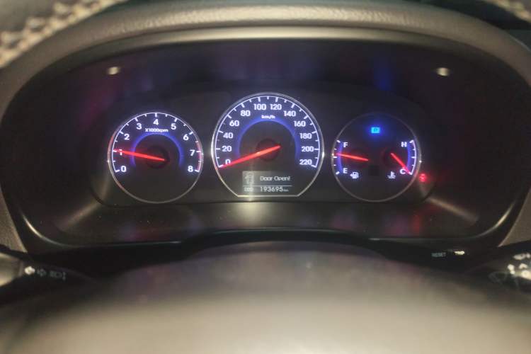 Used Hyundai Santa Fe Classic 2012 2.4 Comfort Edition 7-Seater Four-Wheel Drive Instrument Cluster