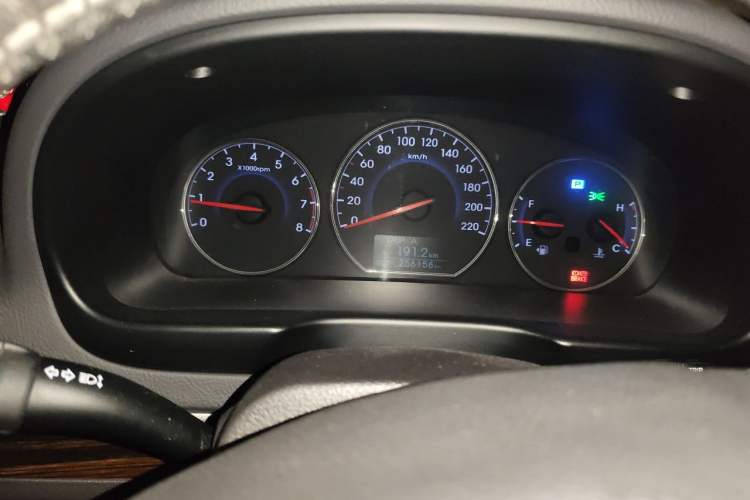 Used Hyundai Santa Fe Classic 2012 2.4 Comfort Edition 7-Seater Four-Wheel Drive Instrument Cluster