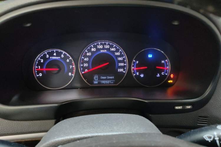 Used Hyundai Santa Fe Classic 2012 2.4 Comfort Edition 7-Seater Four-Wheel Drive Instrument Cluster