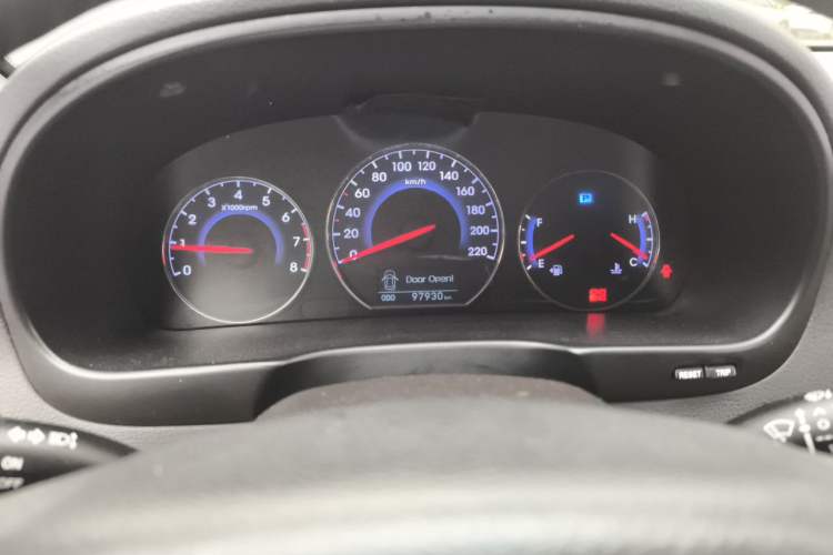 Used Hyundai Santa Fe Classic 2012 2.4 Ultimate Edition 7-Seater Four-Wheel Drive Instrument Cluster
