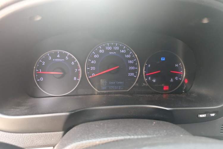 Used Hyundai Santa Fe Classic 2012 2.4 Ultimate Edition 7-Seater Four-Wheel Drive Instrument Cluster
