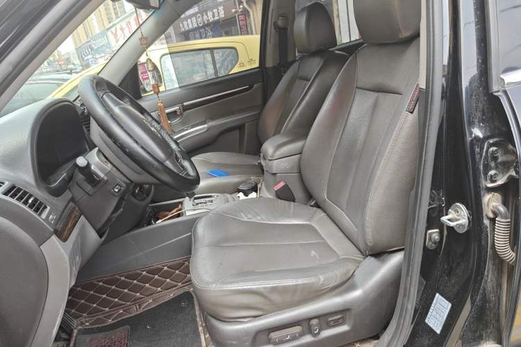 Used Hyundai Santa Fe Classic 2012 2.4 Luxury Edition 7-Seater Four-Wheel Drive Left Front Seat