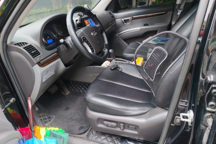 Used Hyundai Santa Fe Classic 2012 2.4 Comfort Edition 5-Seater Two-Wheel Drive Left Front Seat