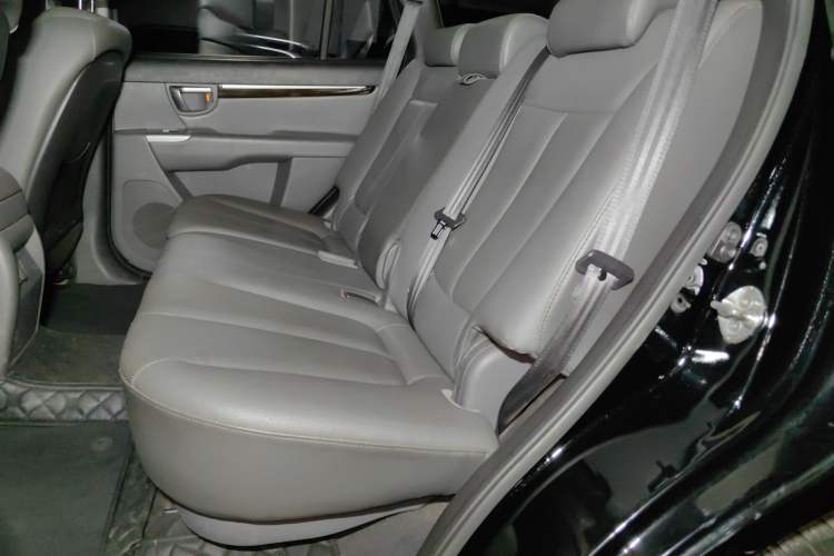 Used Hyundai Santa Fe Classic 2012 2.4 Luxury Edition Five-Seater Two-Wheel Drive Left Rear Seat