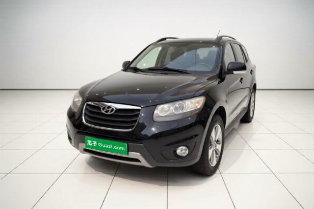 Ojetý Hyundai Santa Fe Classic 2012 2.4 Ultimate Edition 7-Seater Four-Wheel Drive