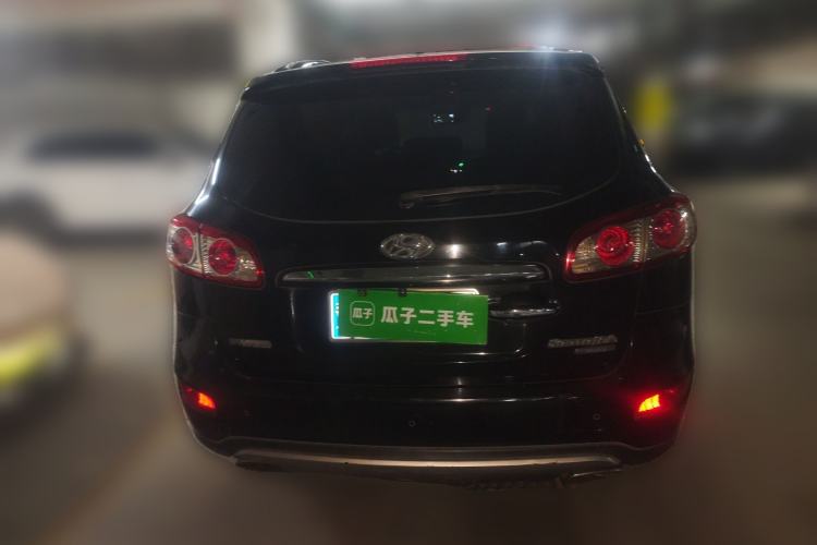 Used Hyundai Santa Fe Classic 2012 2.4 Comfort Edition 7-Seater Four-Wheel Drive Rear