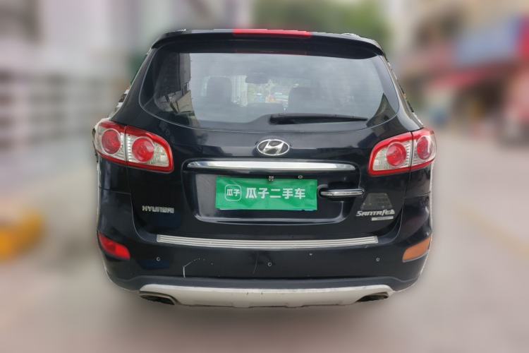 Used Hyundai Santa Fe Classic 2012 2.4 Comfort Edition 7-Seater Four-Wheel Drive Rear